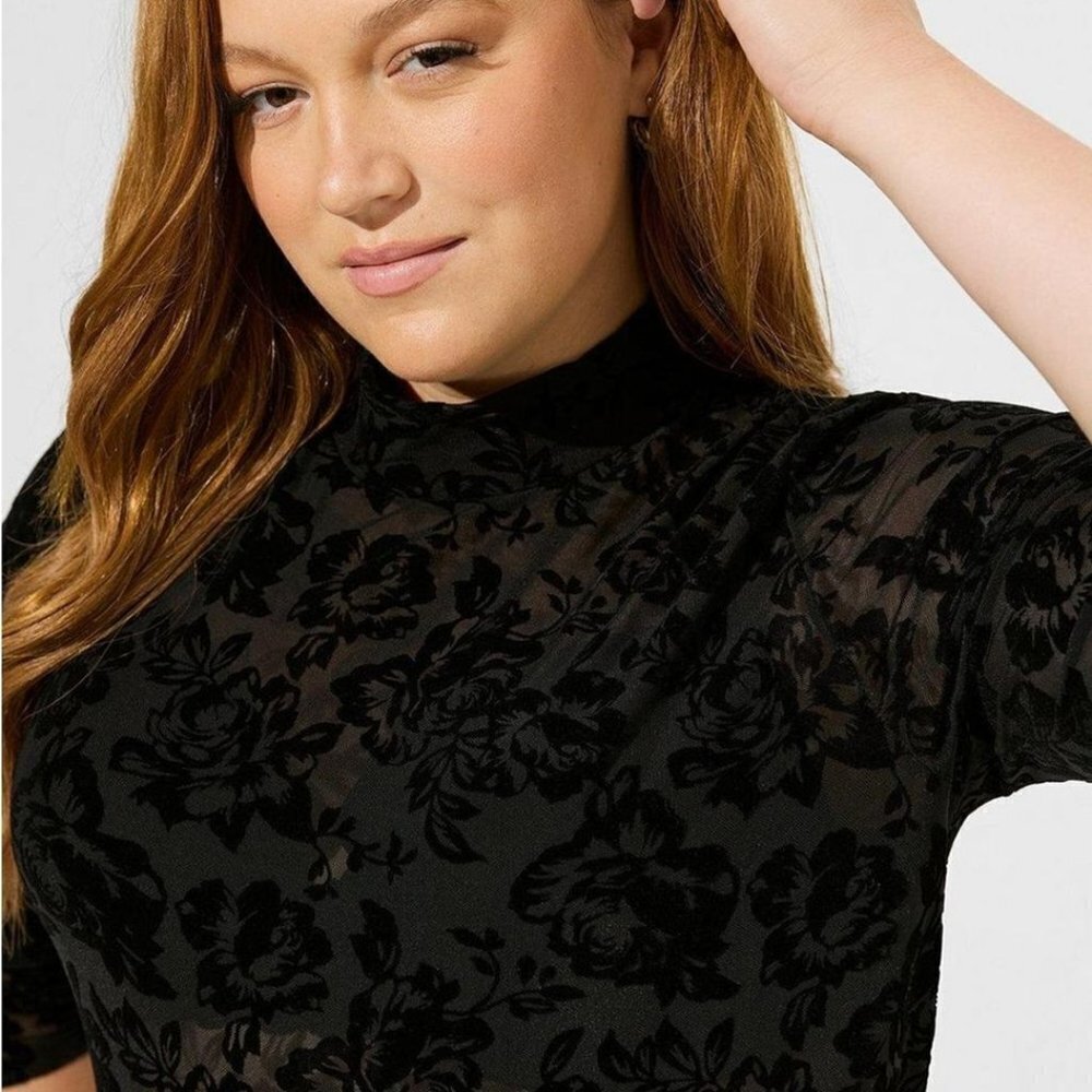 Torrid - Flocked Mesh Mock Neck Long Sleeve Top in Deep Black